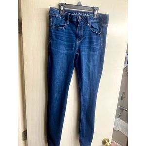 American Eagle Like New - Worn only once Dark wash Low Rise Jegging size 8 long